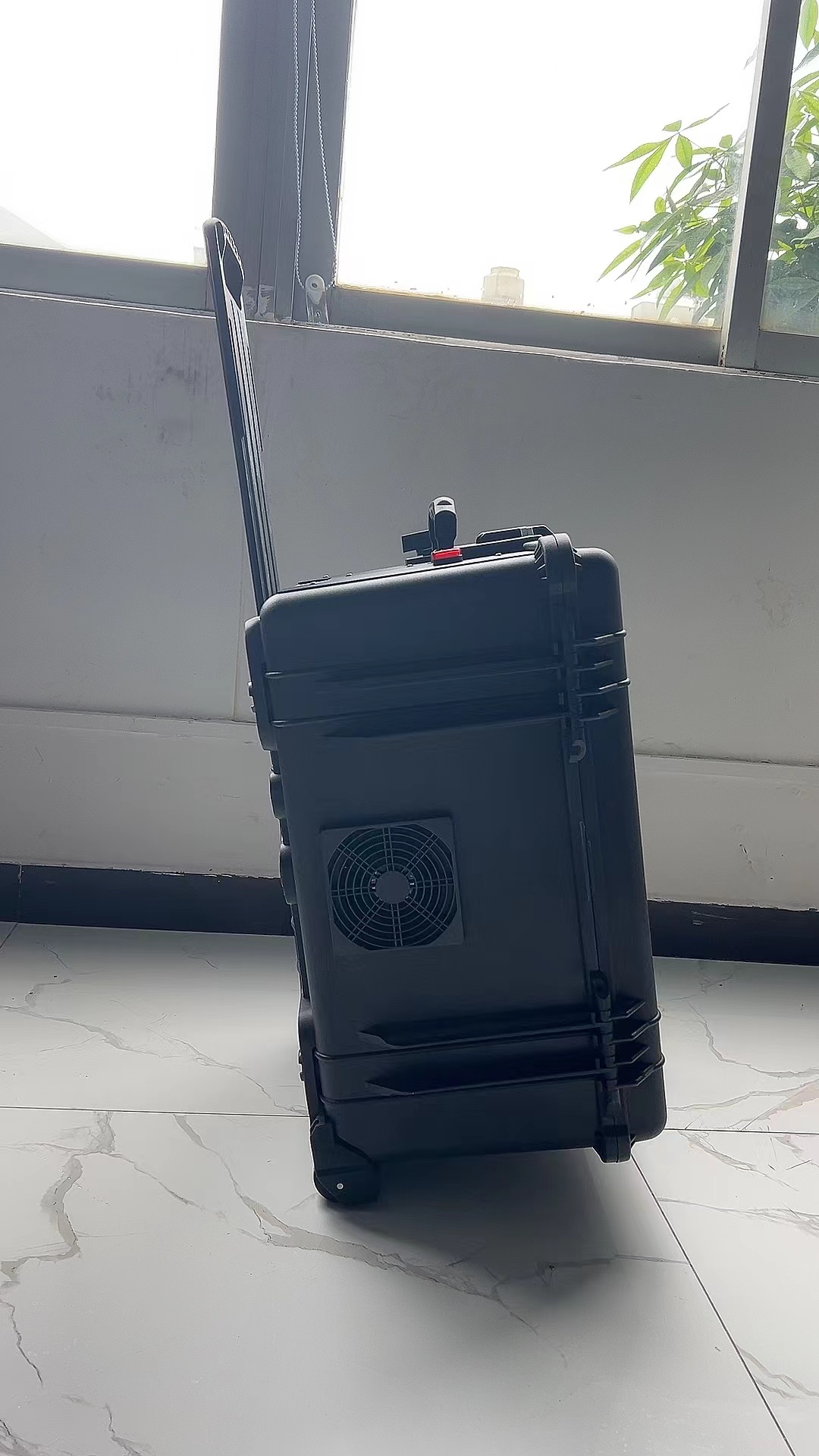 朗县手拉箱型移动通信干扰器